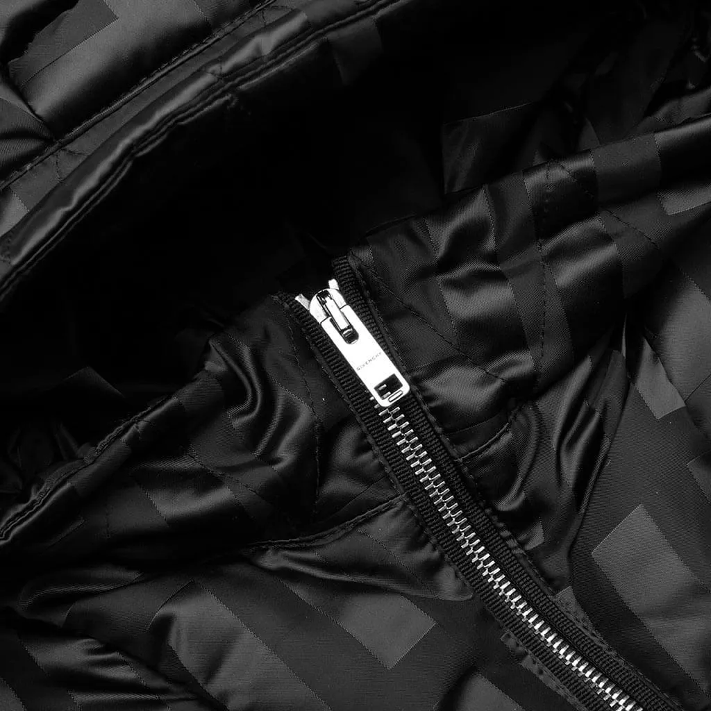 4G Puffer Jacket - Black